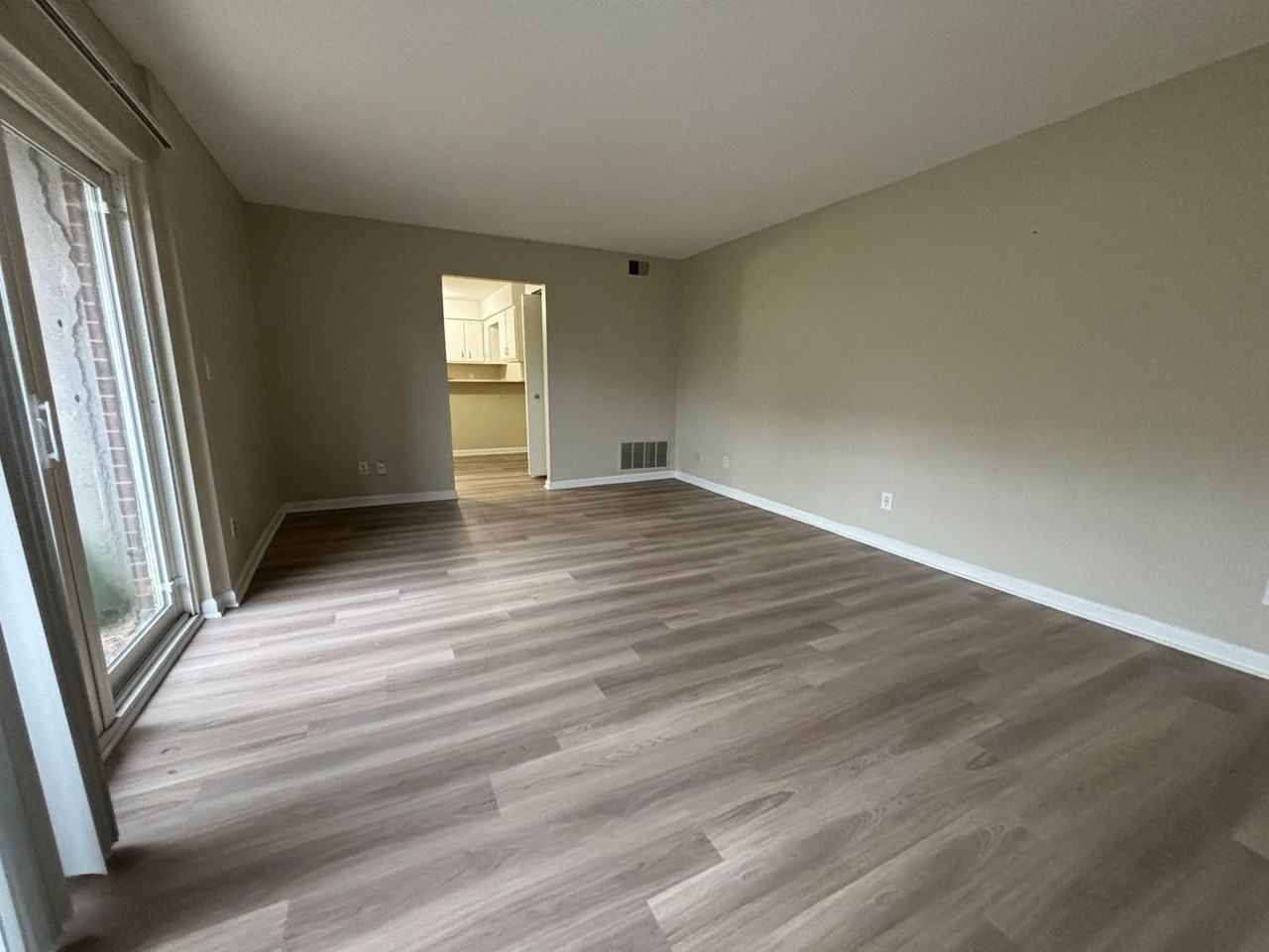 42-01 Mission Woods - Photo 6 of 10
