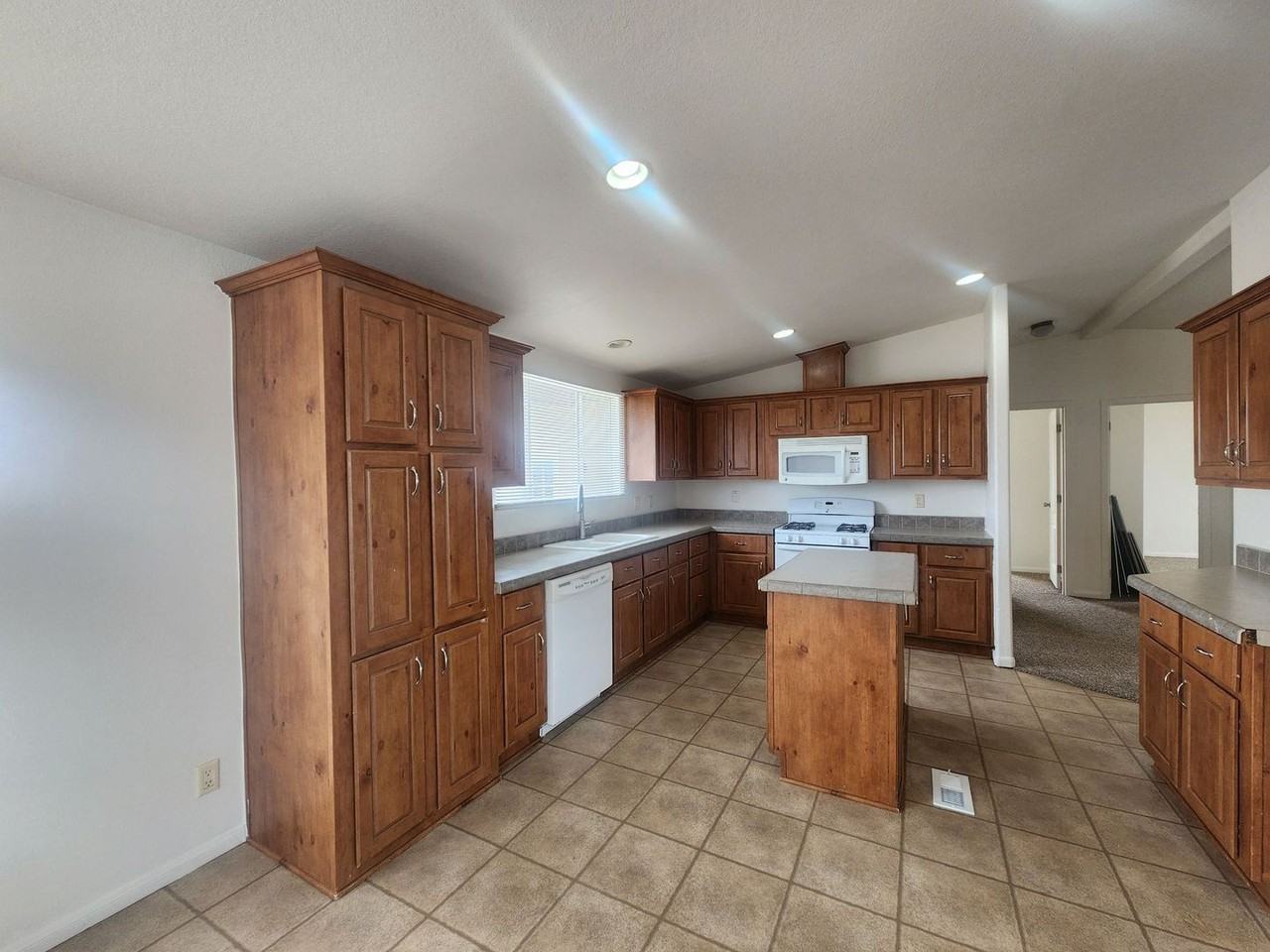 74892 Sunset Dr - Photo 5 of 14