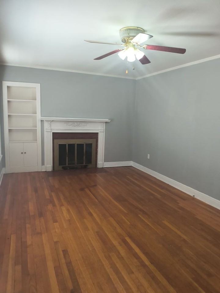 2216 Live Oak St - Photo 3 of 11