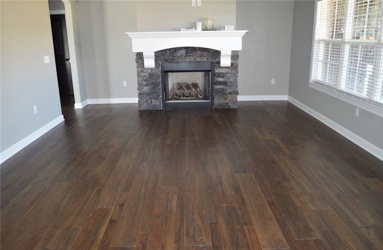 102 Cypress Ln - Photo 4 of 15