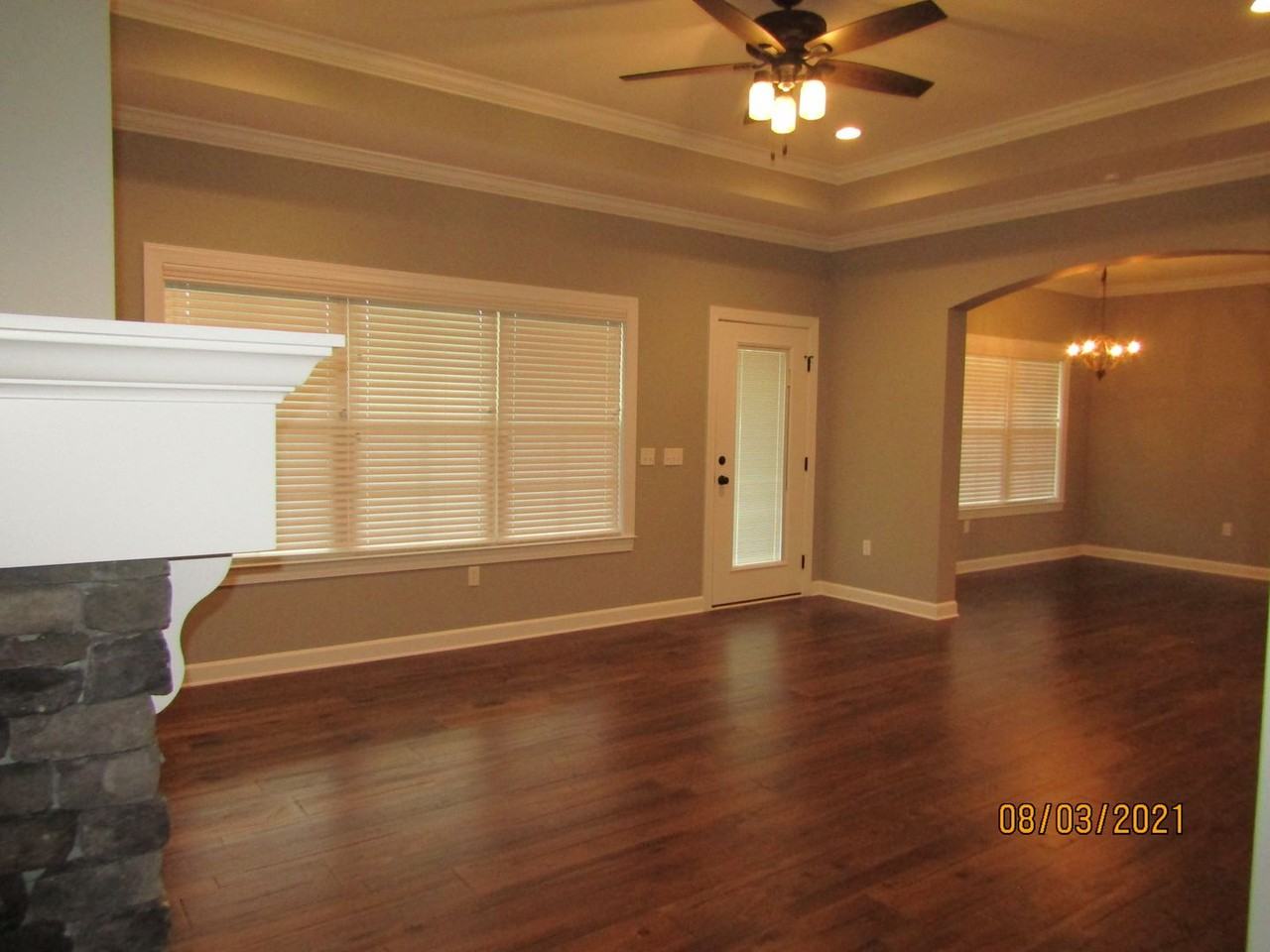 102 Cypress Ln - Photo 5 of 15