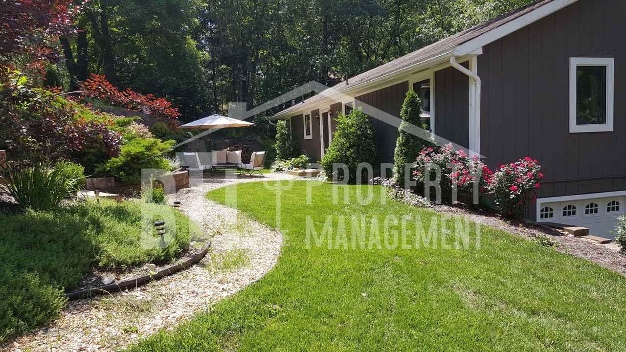 2 Kristina Ln - Photo 3 of 39