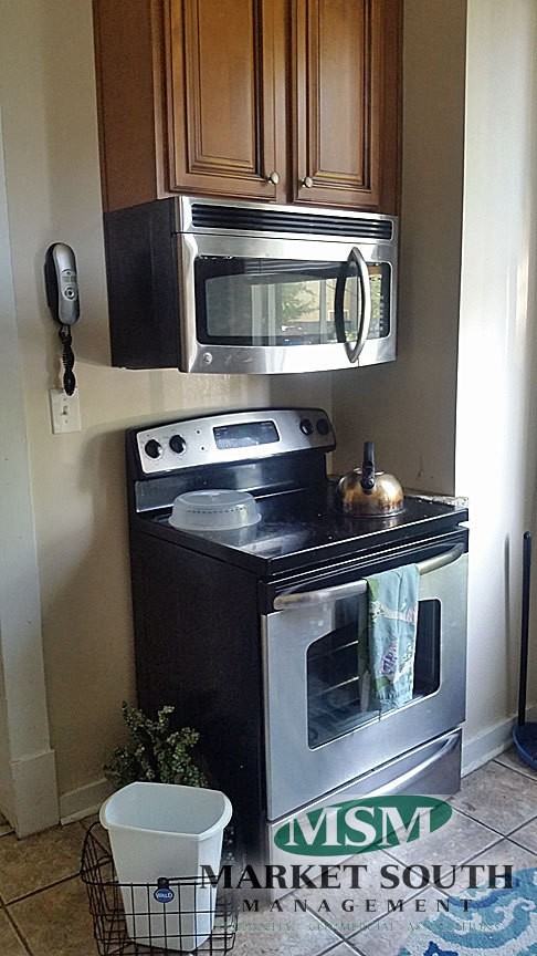 1526 Habersham St - Photo 3 of 13