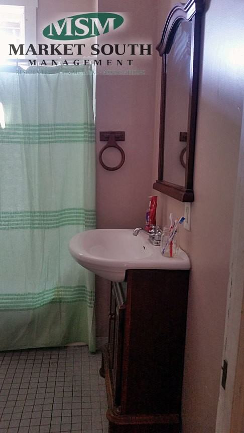 1526 Habersham St - Photo 5 of 13