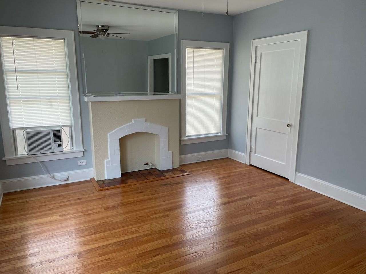 521 Forest Ave - Photo 4 of 9