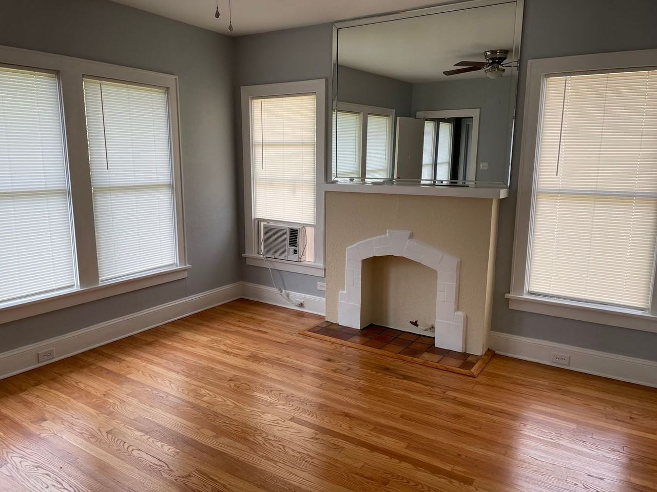 521 Forest Ave - Photo 5 of 9