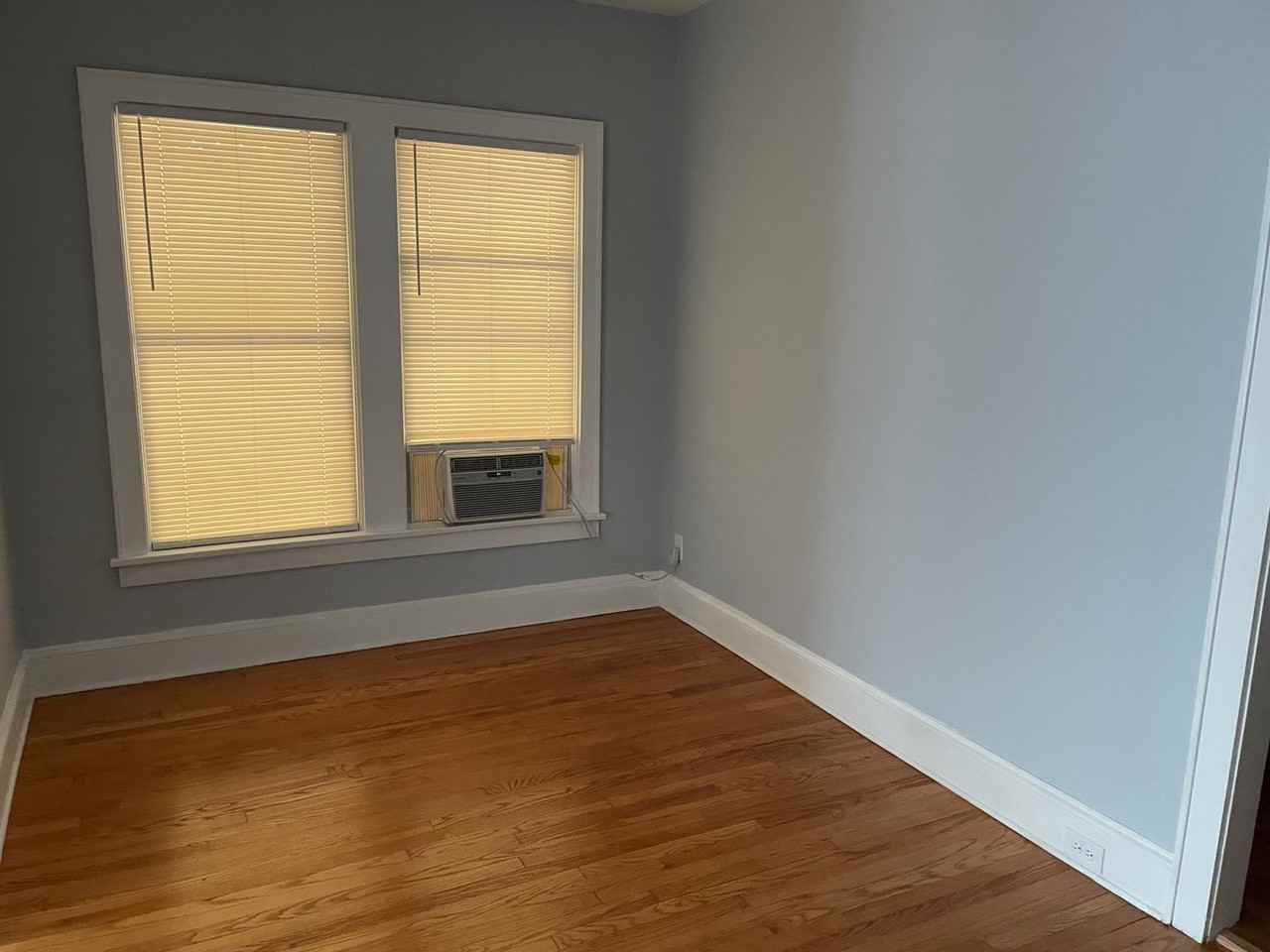 521 Forest Ave - Photo 6 of 9