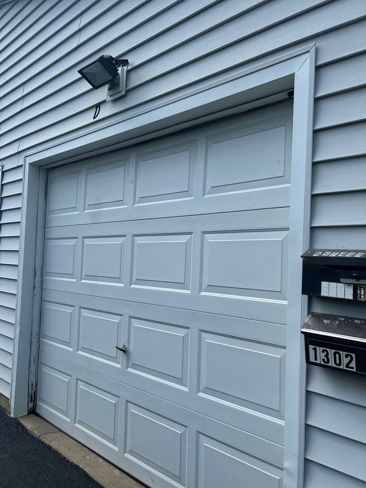 1302 S Glen Cir #D - Photo 3 of 15