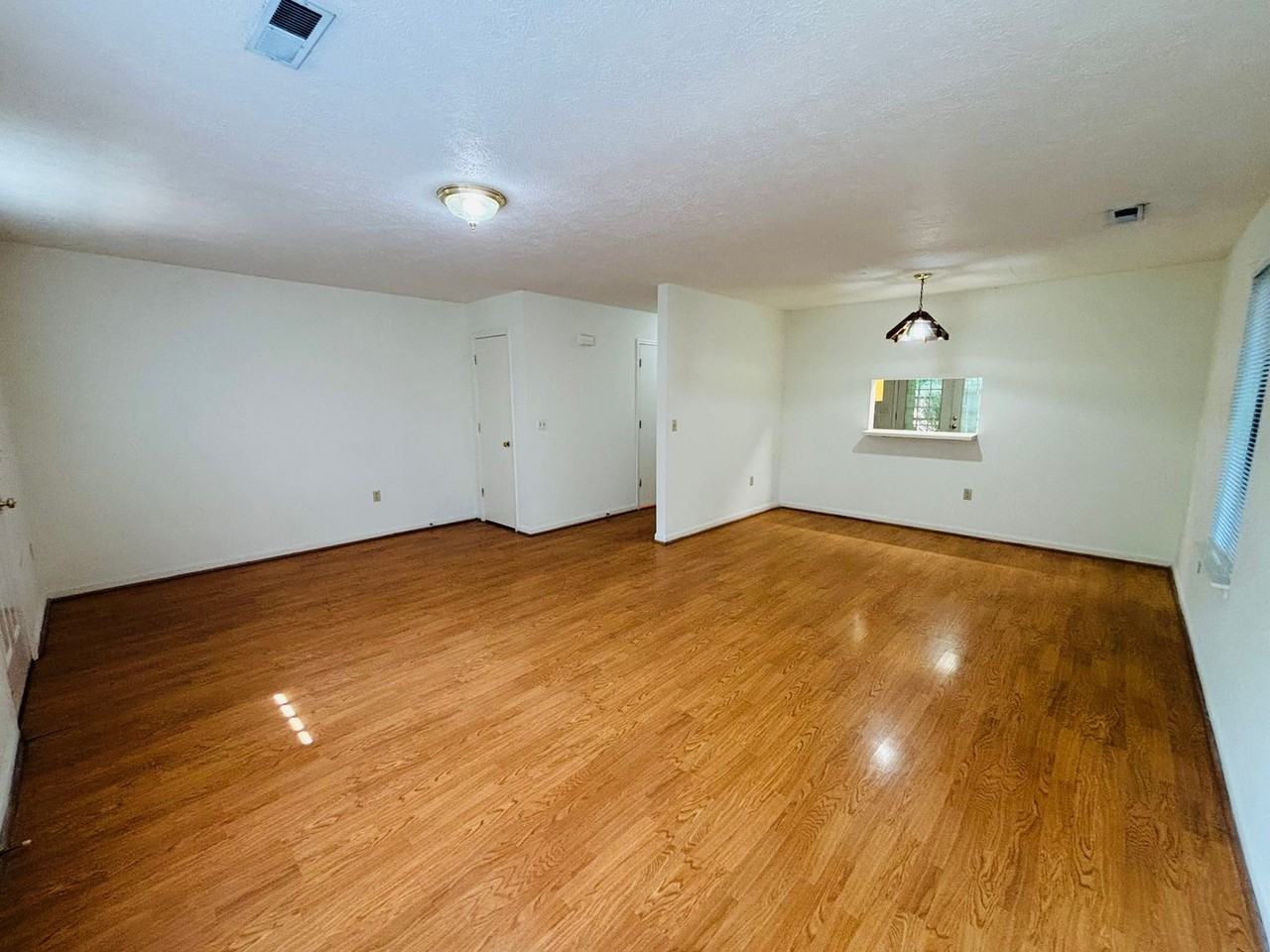 953 Lora Ln - Photo 5 of 19