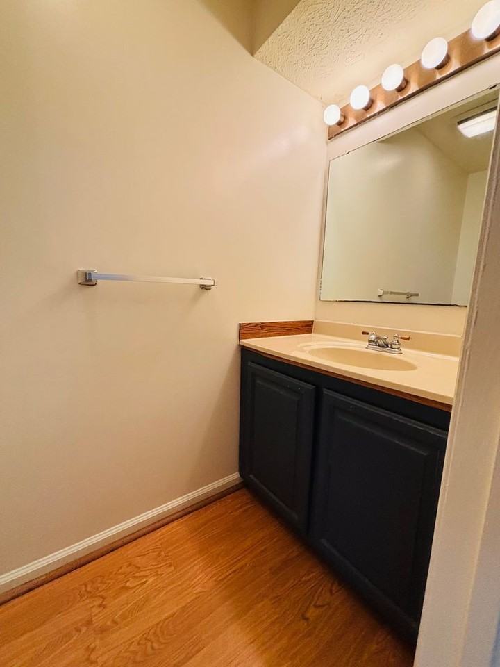 953 Lora Ln - Photo 6 of 19