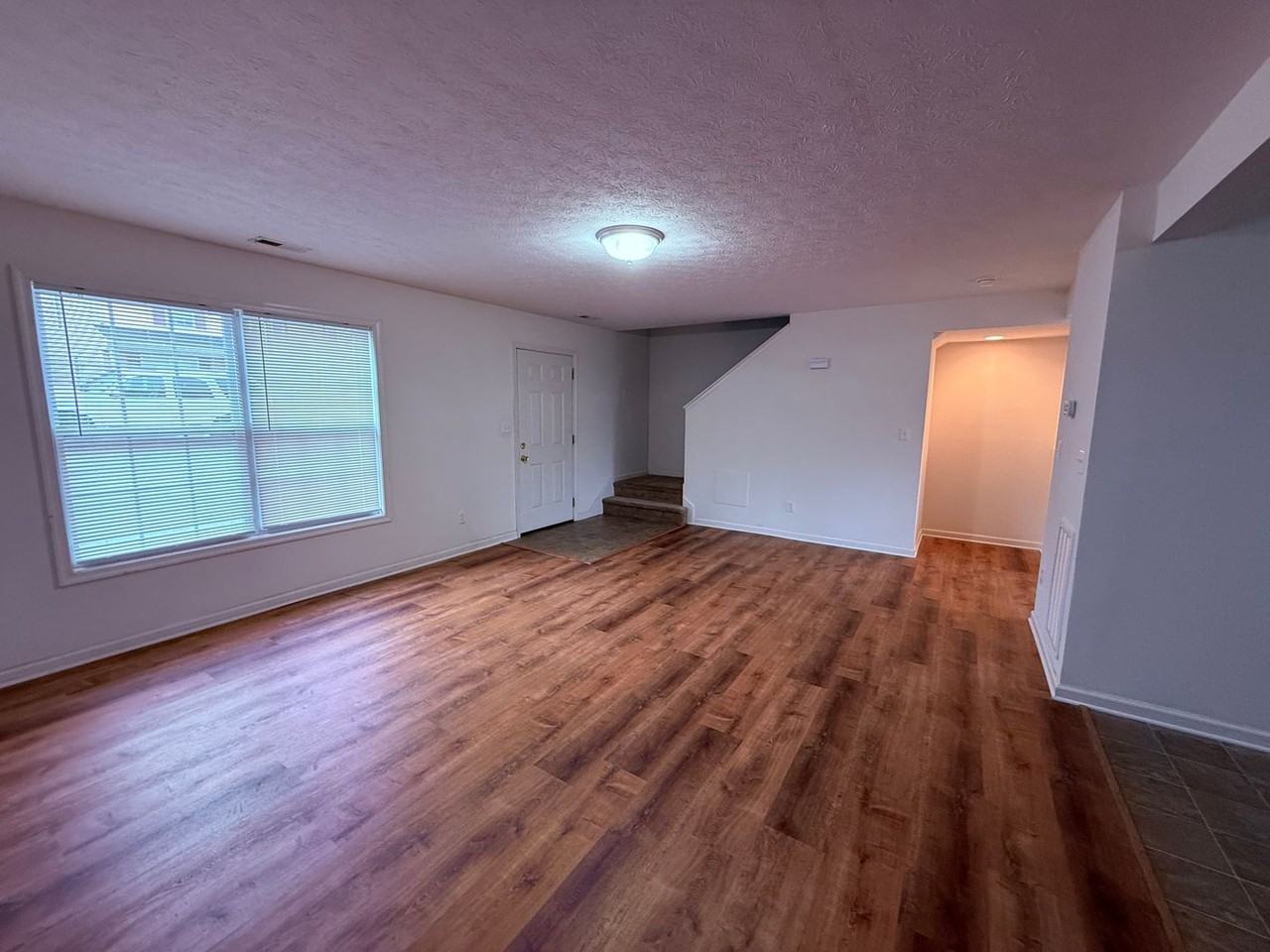 10 Station Ln Ne - Photo 5 of 19
