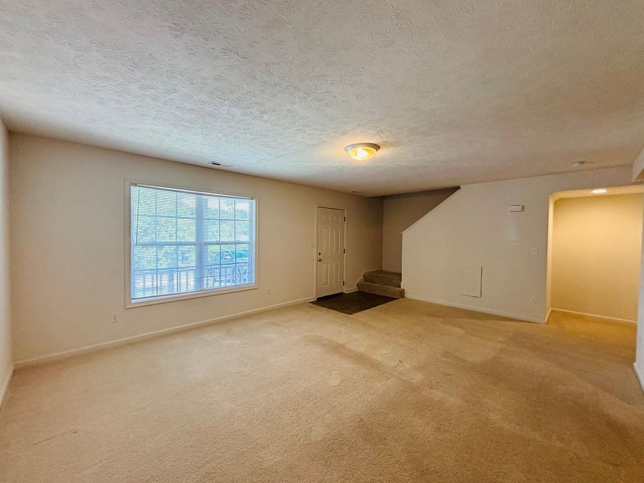 65 Station Ln Ne - Photo 5 of 18