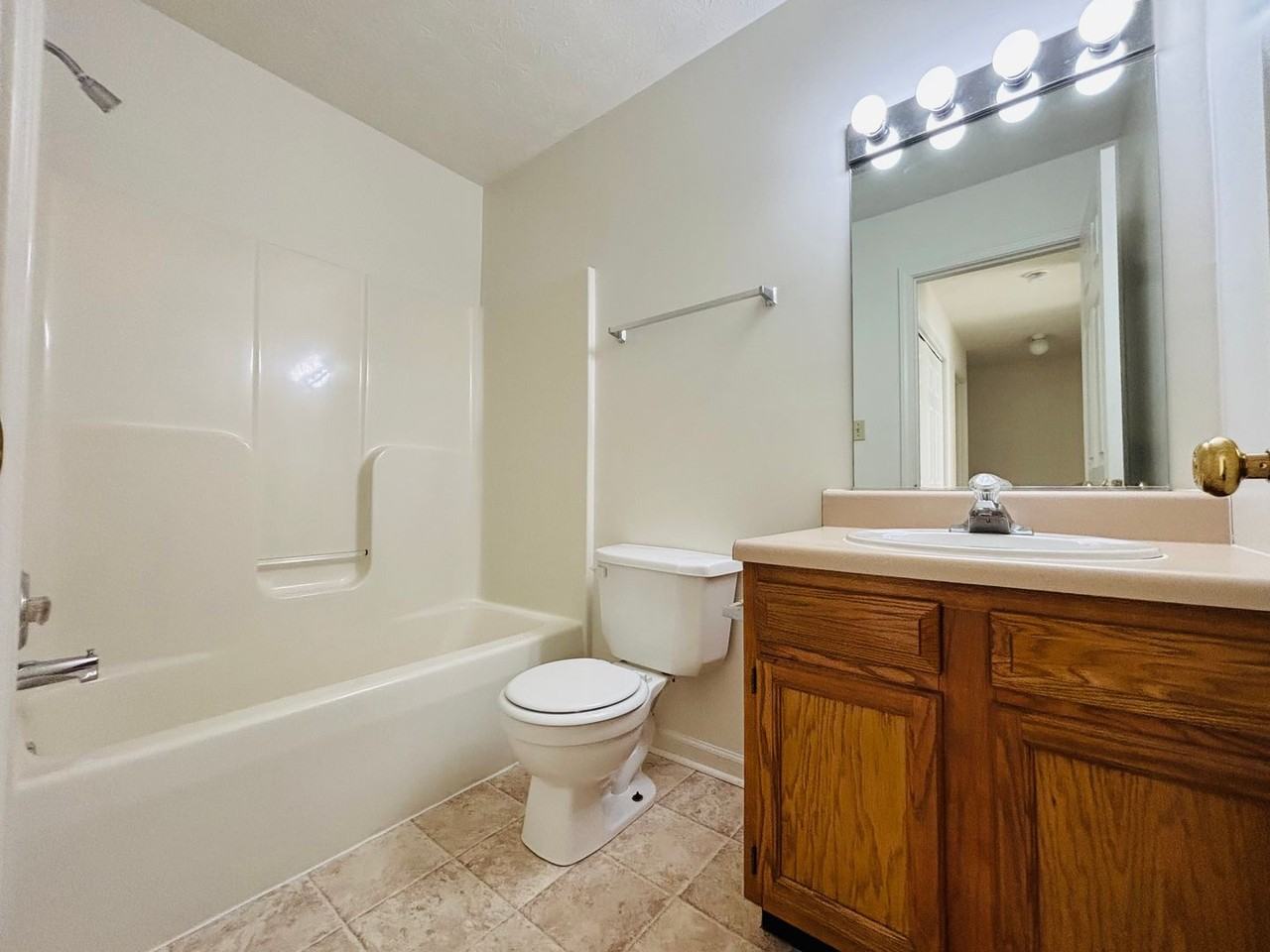 510 Craig St - Photo 2 of 20