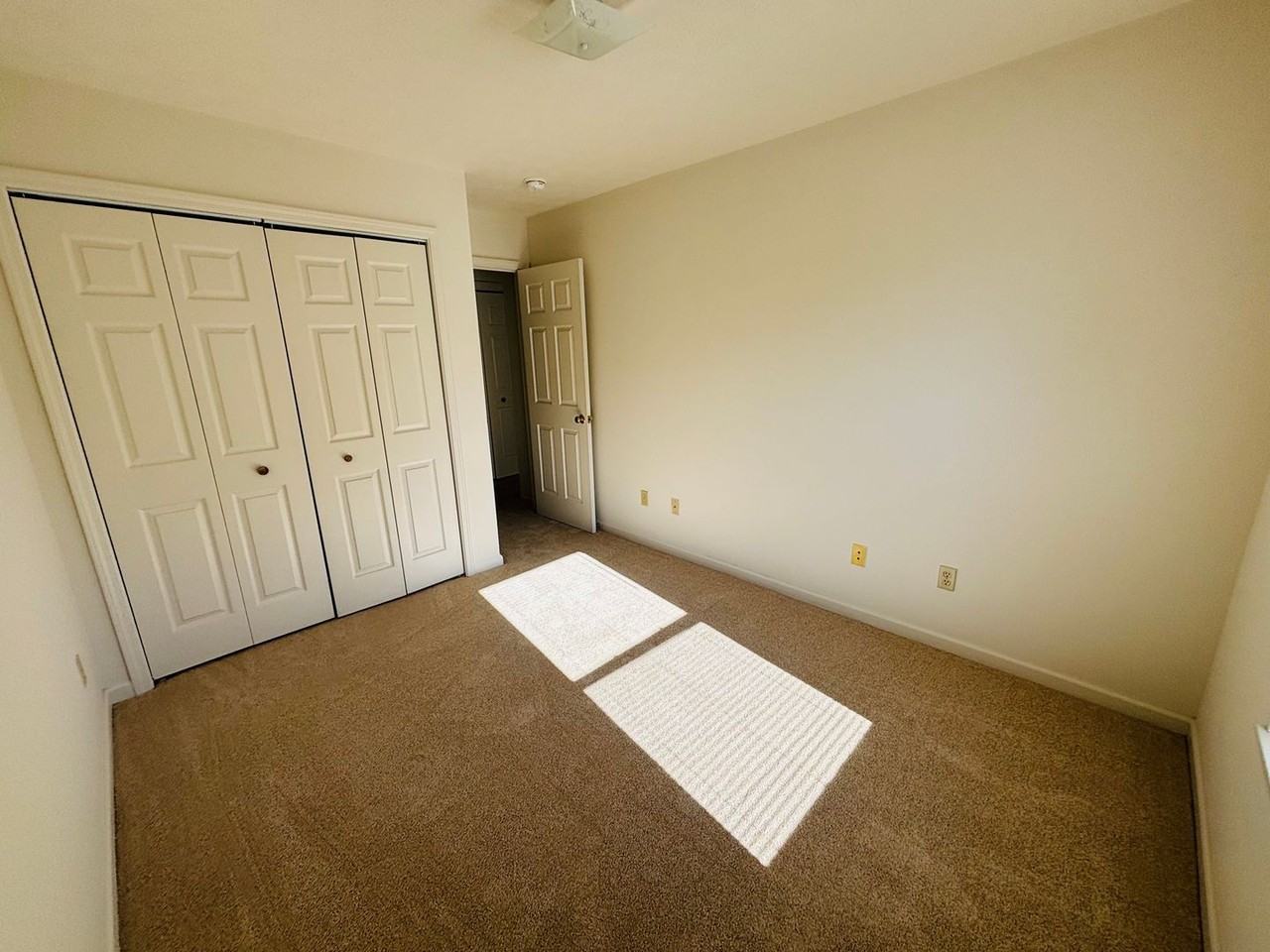 510 Craig St - Photo 6 of 20