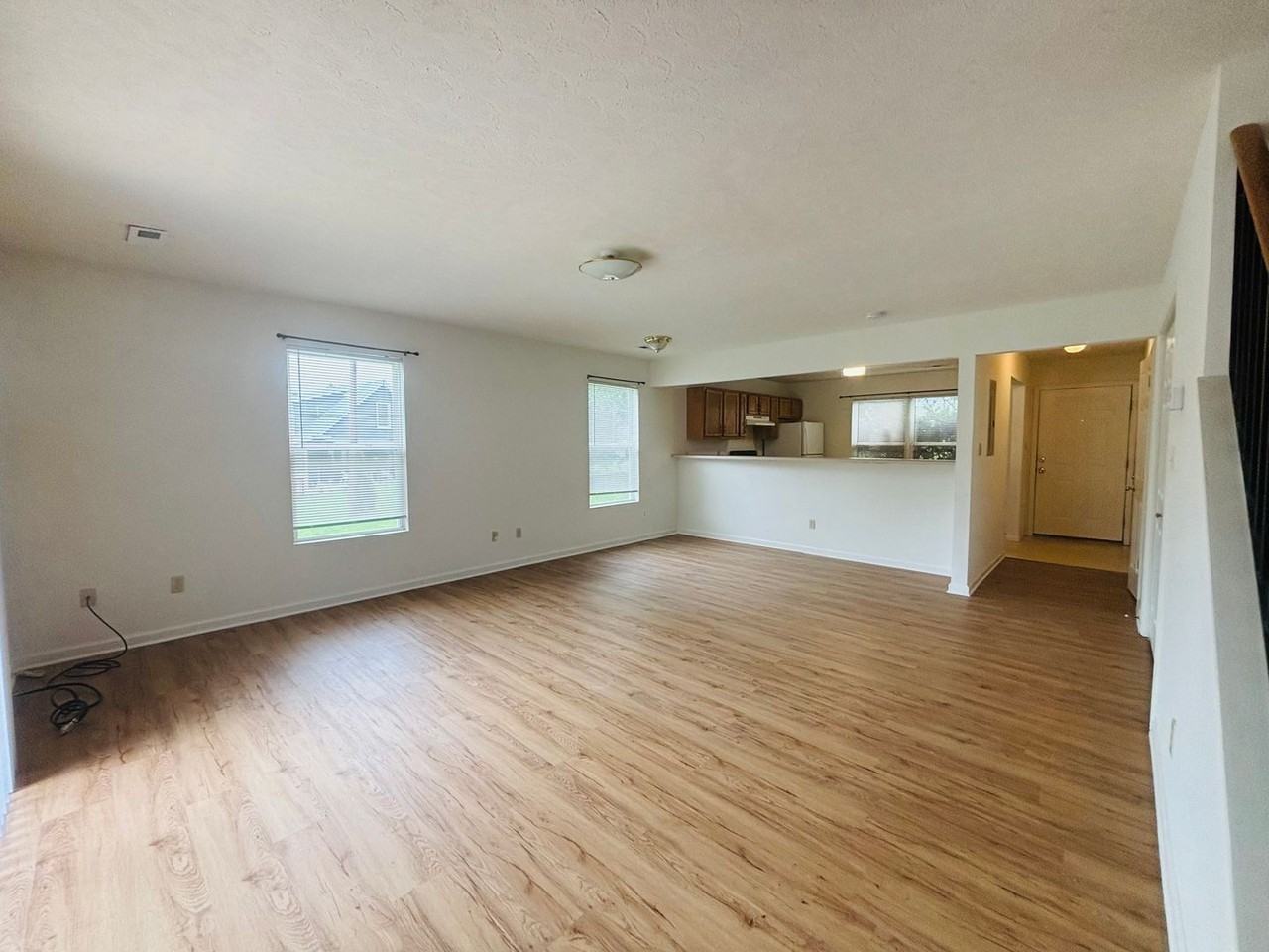 514 Craig St - Photo 2 of 18