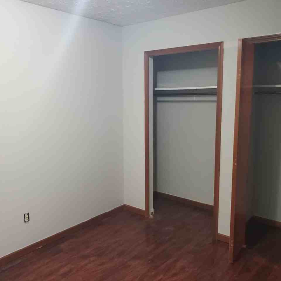 1608 New Hampshire Ave - Photo 3 of 9