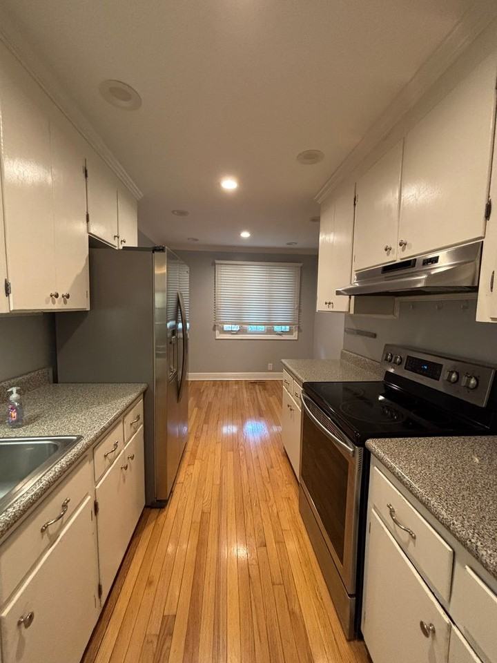 2923 Wycliff Road - Photo 5 of 24