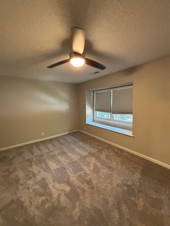 2923 Wycliff Road - Photo 7 of 24