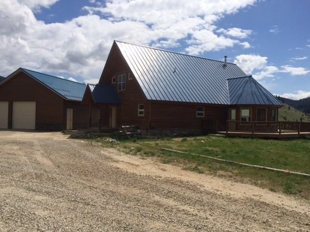 1640 Sleeping Child Rd - Photo 2 of 48