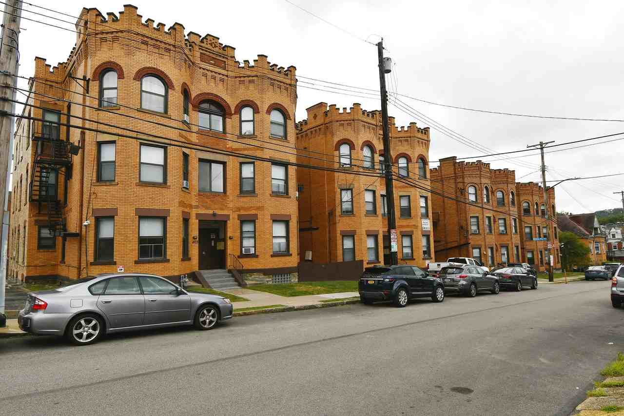 Oakland Bates Apartments - Photo 2 of 33