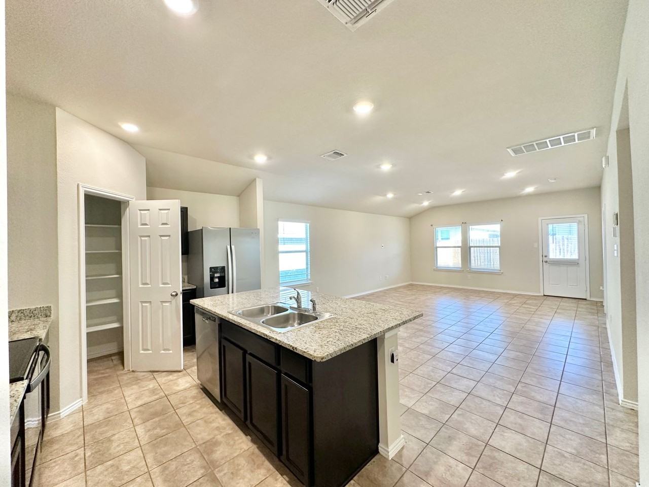 5911 Harriet Tubman Ave - Photo 2 of 30