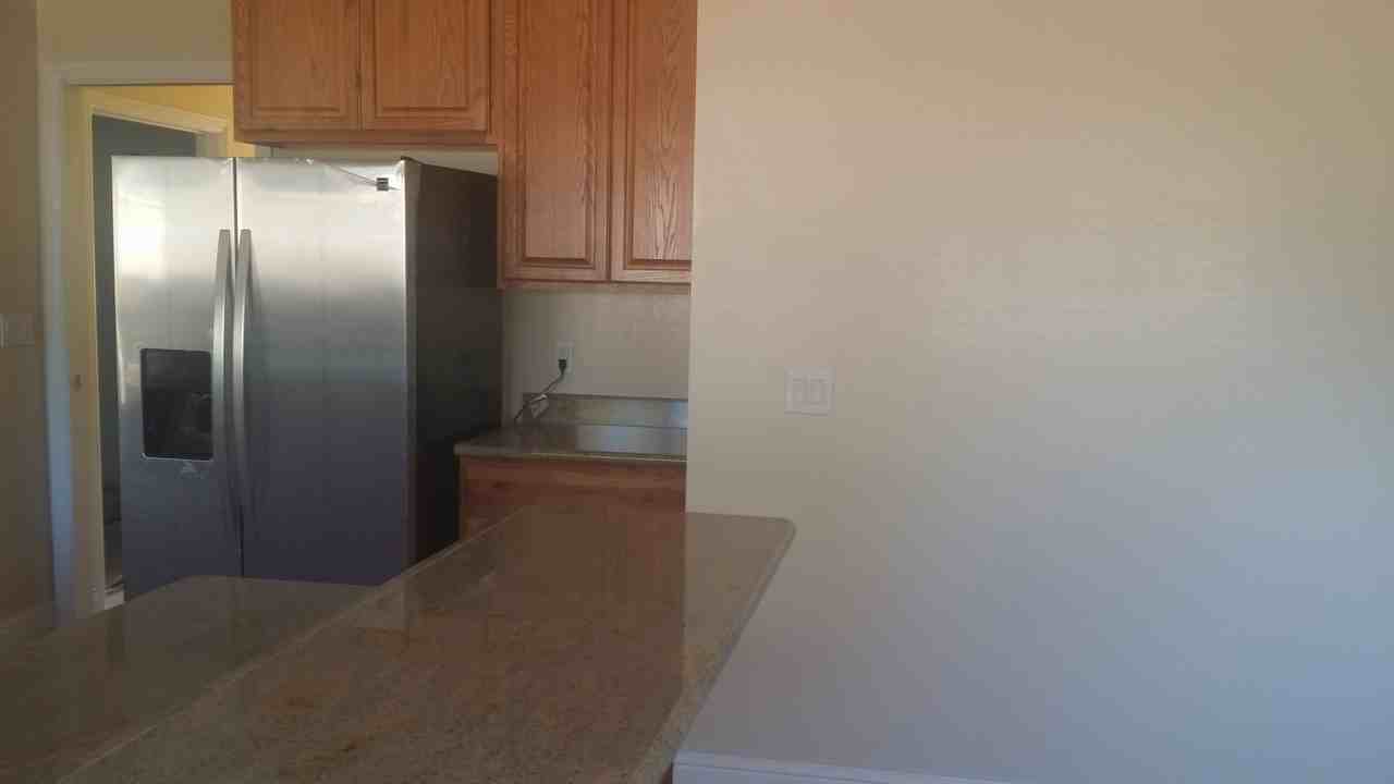 540 Palm Ave - Photo 3 of 5