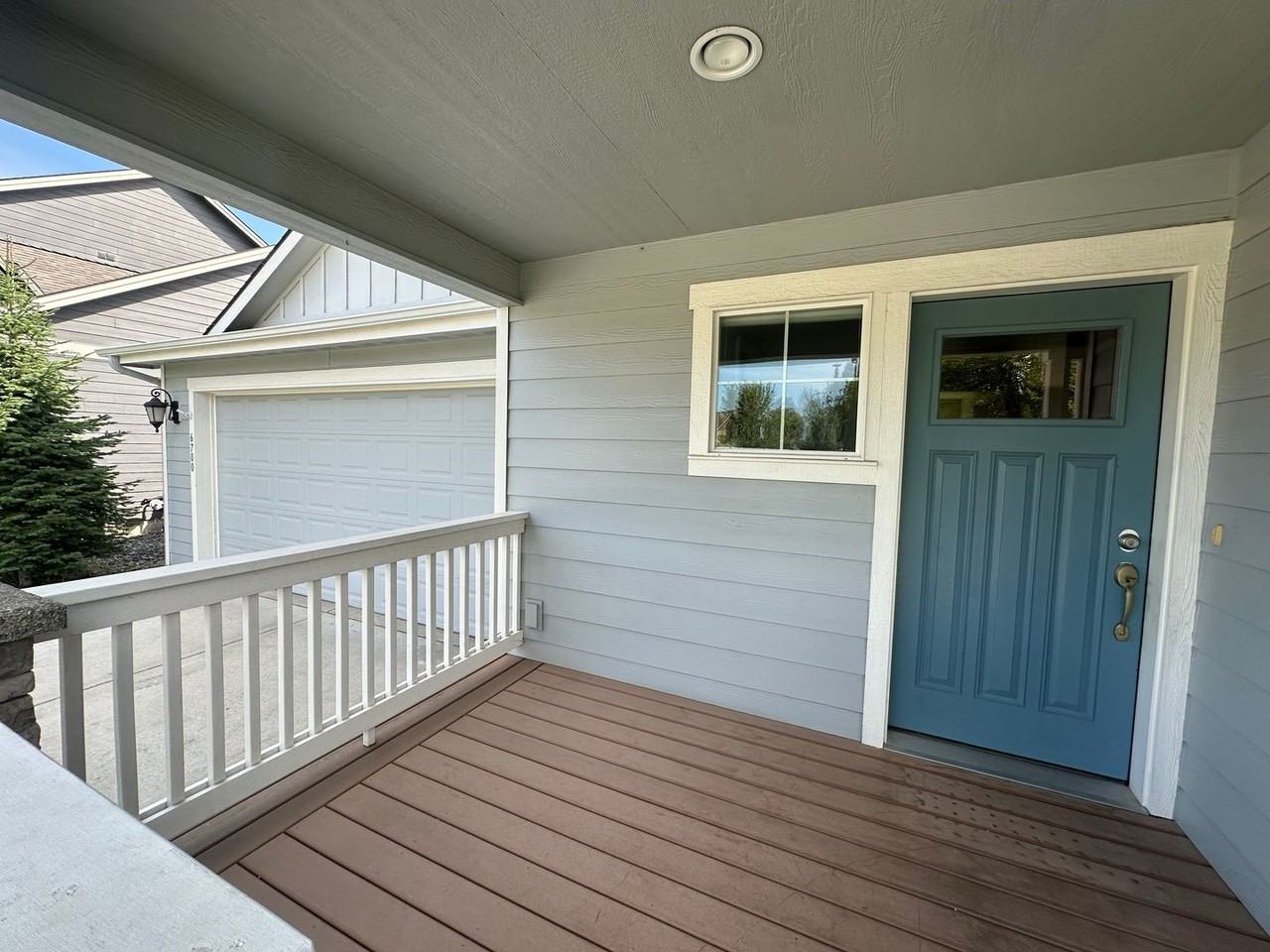 6700 N Delerue Dr - Photo 2 of 32