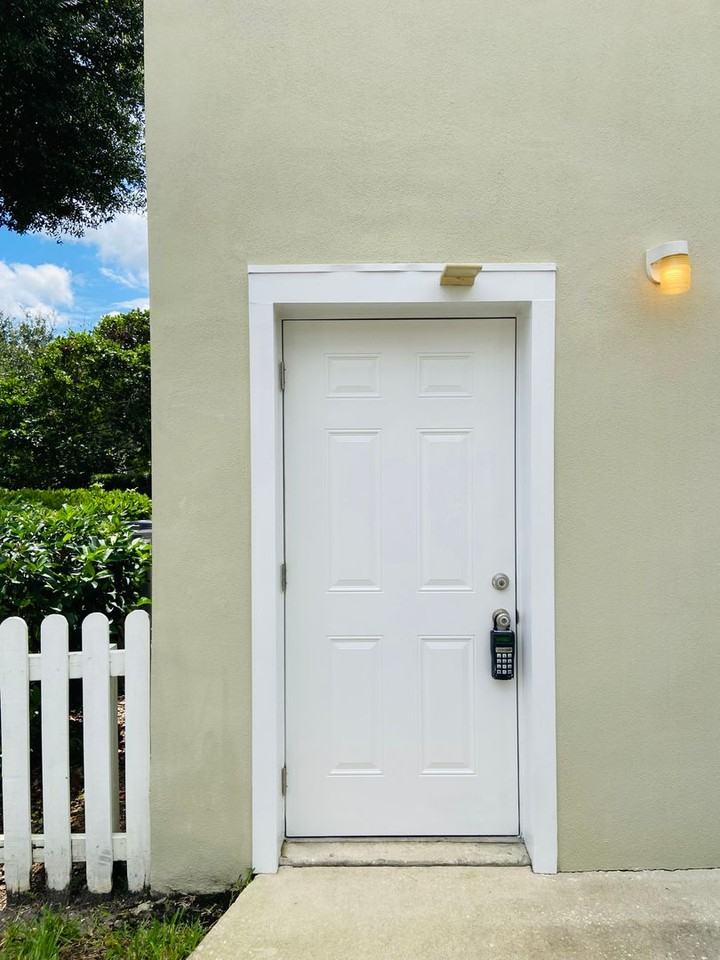 4685 Anson Ln - Photo 2 of 16