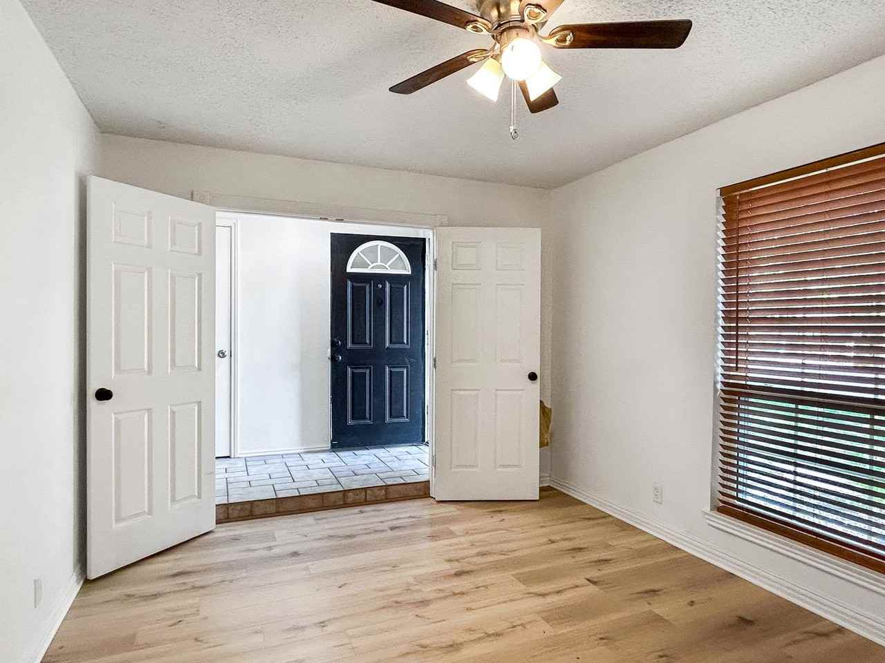 7859 Hawk Trail Street - Photo 6 of 32