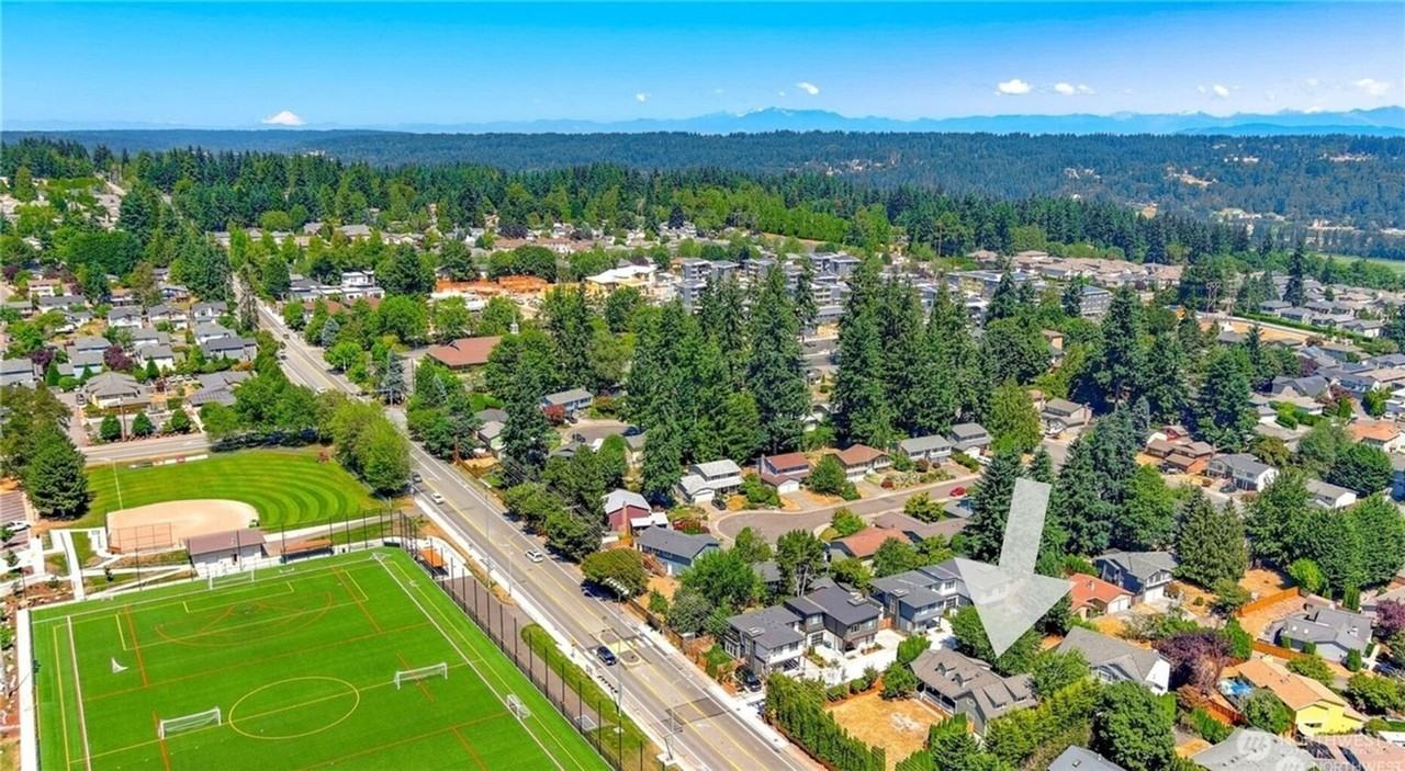 13008 132nd Ave Ne - Photo 3 of 16