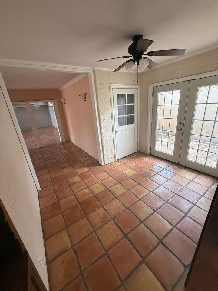 3215 29th St - Photo 5 of 28