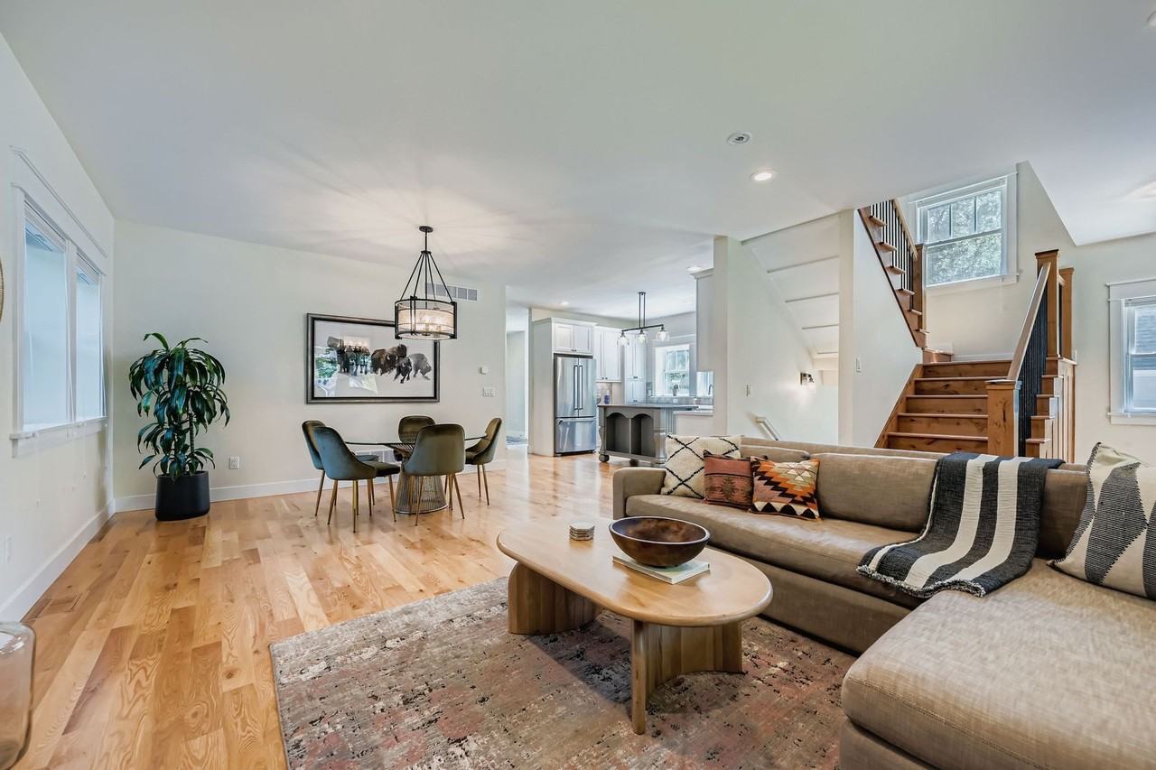 614 Gay St - Photo 6 of 25