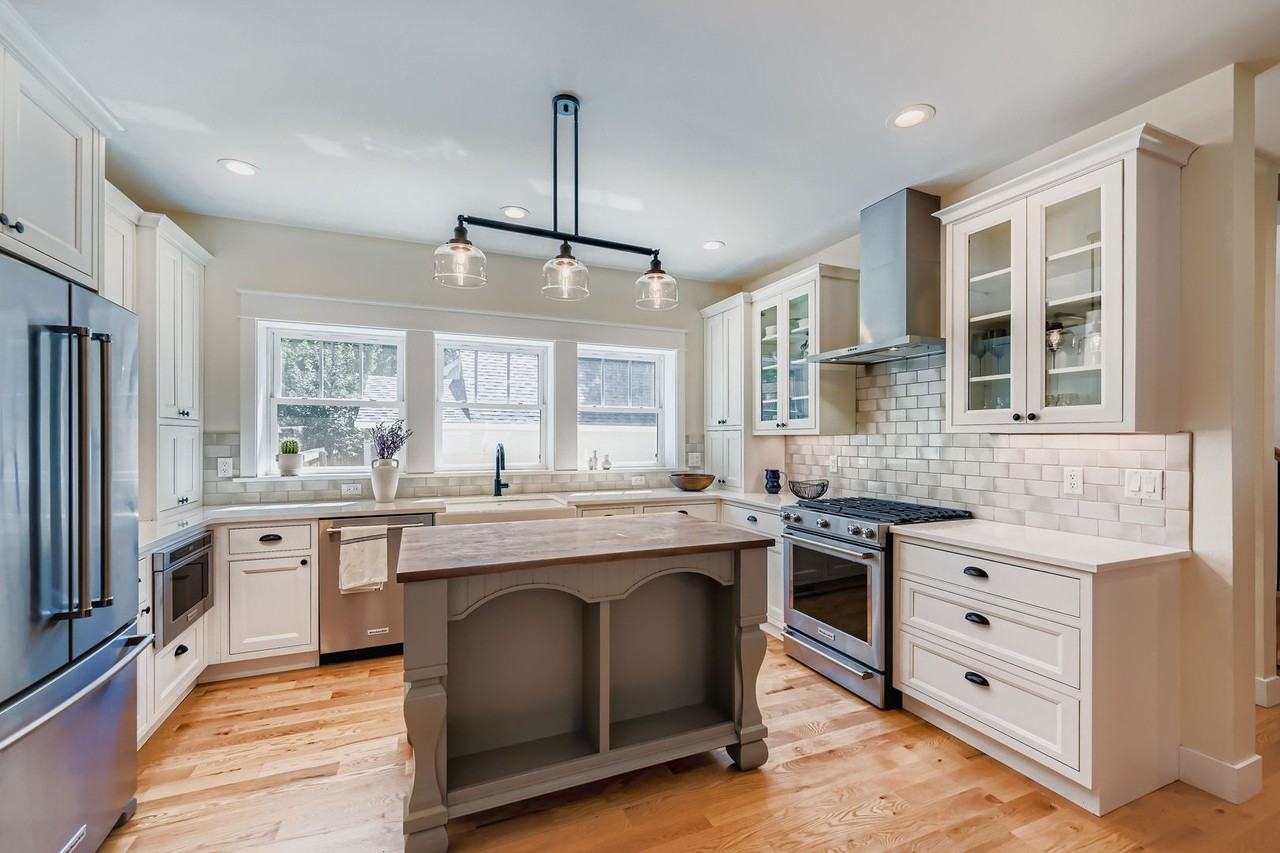 614 Gay St - Photo 7 of 25