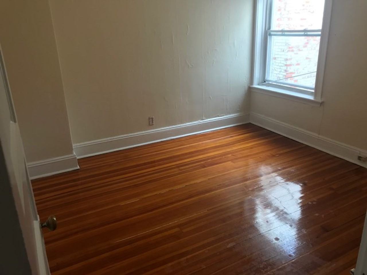 7 Mount Hood Rd - Photo 3 of 9