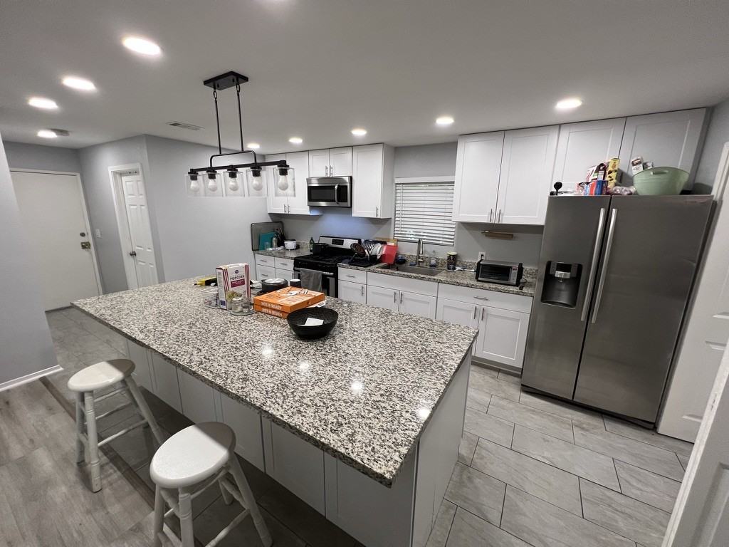 469 West 2nd Street - Photo 4 of 8