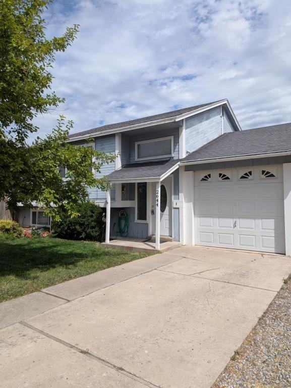 2644 N 330 E - Photo 2 of 16