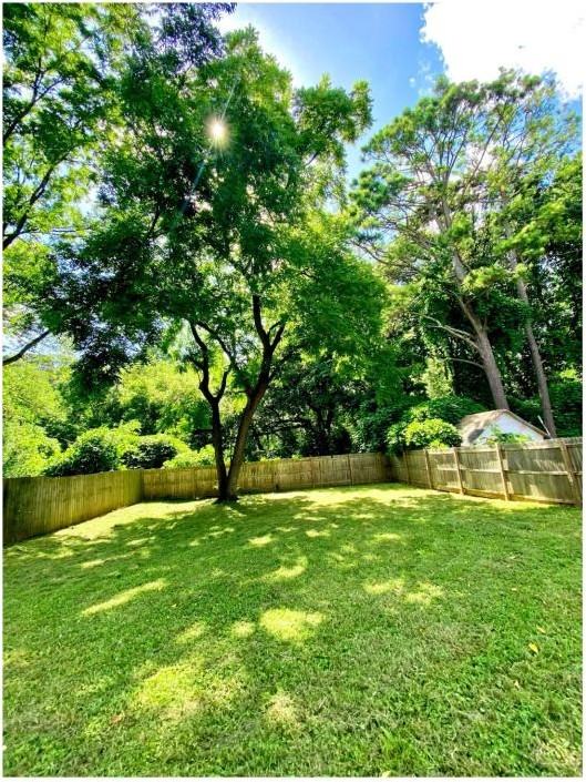 1369 Gault St Se - Photo 3 of 13