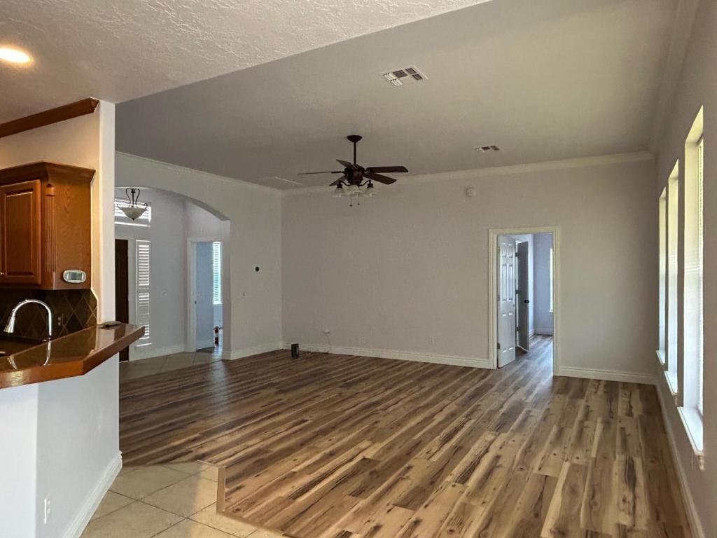 8313 Sw Castlestone - Photo 4 of 16