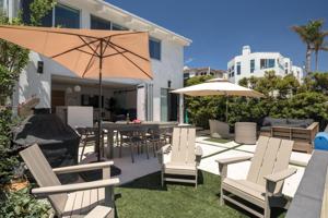 featured image of 233 2nd St