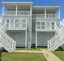 featured image of 321 Lac Bleu Ave