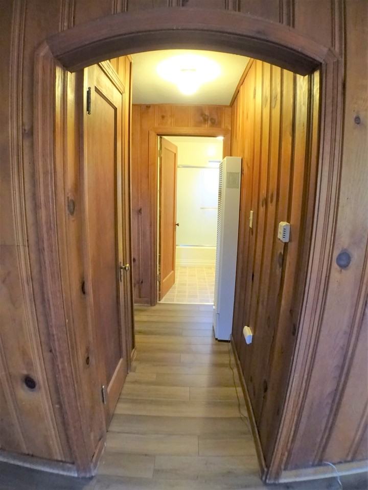 1476 E 8th St - Photo 7 of 12