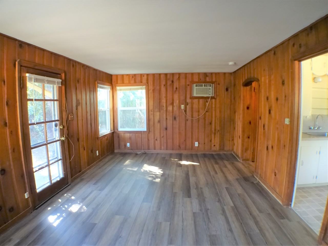 1476 E 8th St - Photo 2 of 12