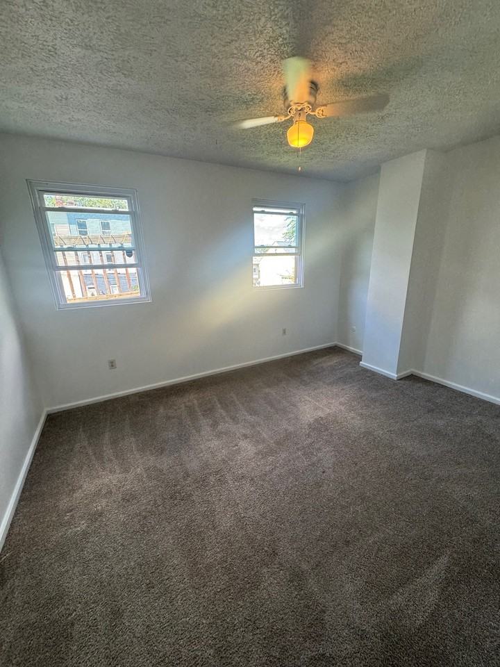 334 Hancock St #1B - Photo 4 of 10