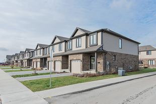 Towns in Hyde Park - Photo 1 of 1