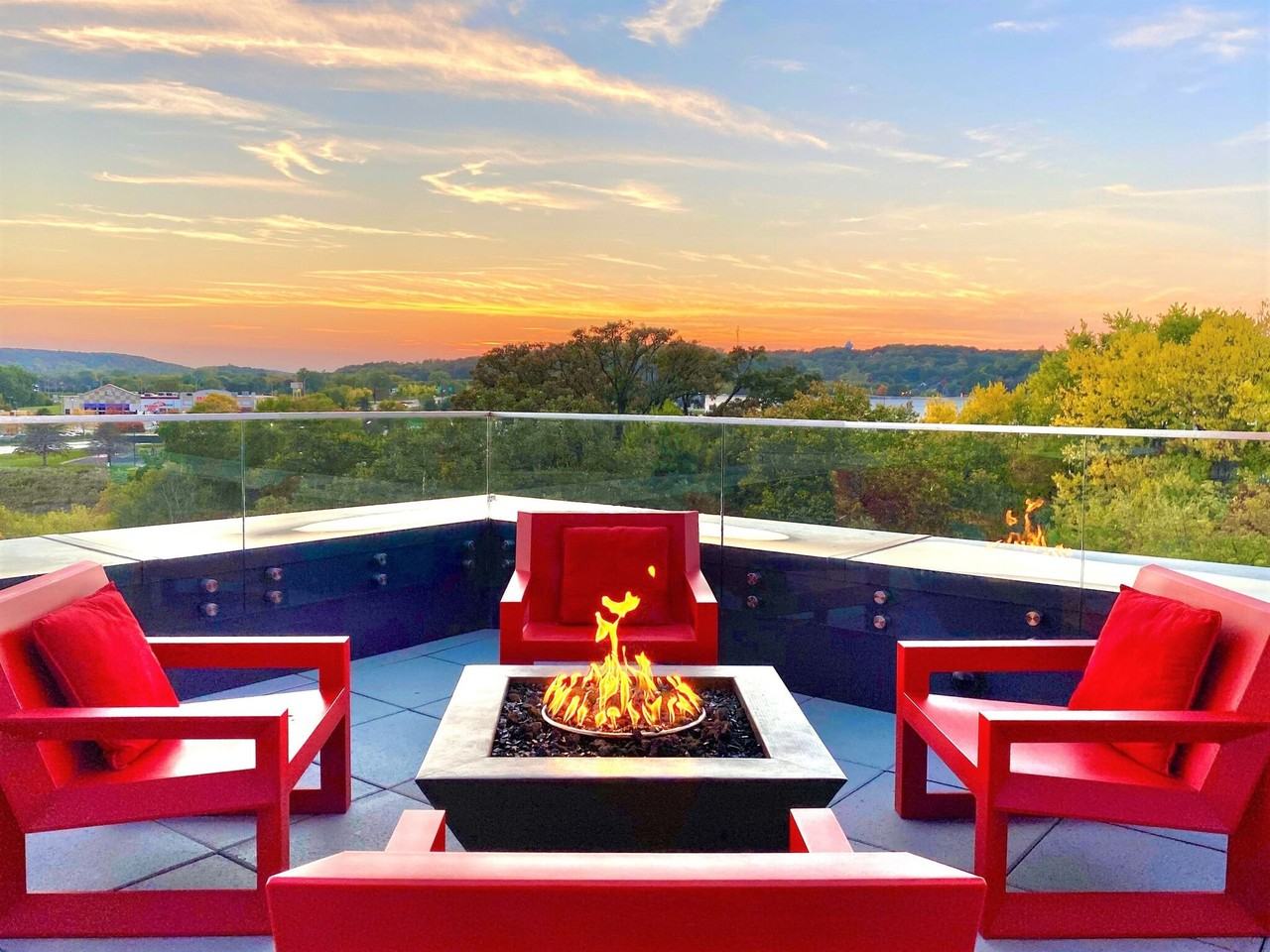 Red44 Apartments - Photo 6 of 50