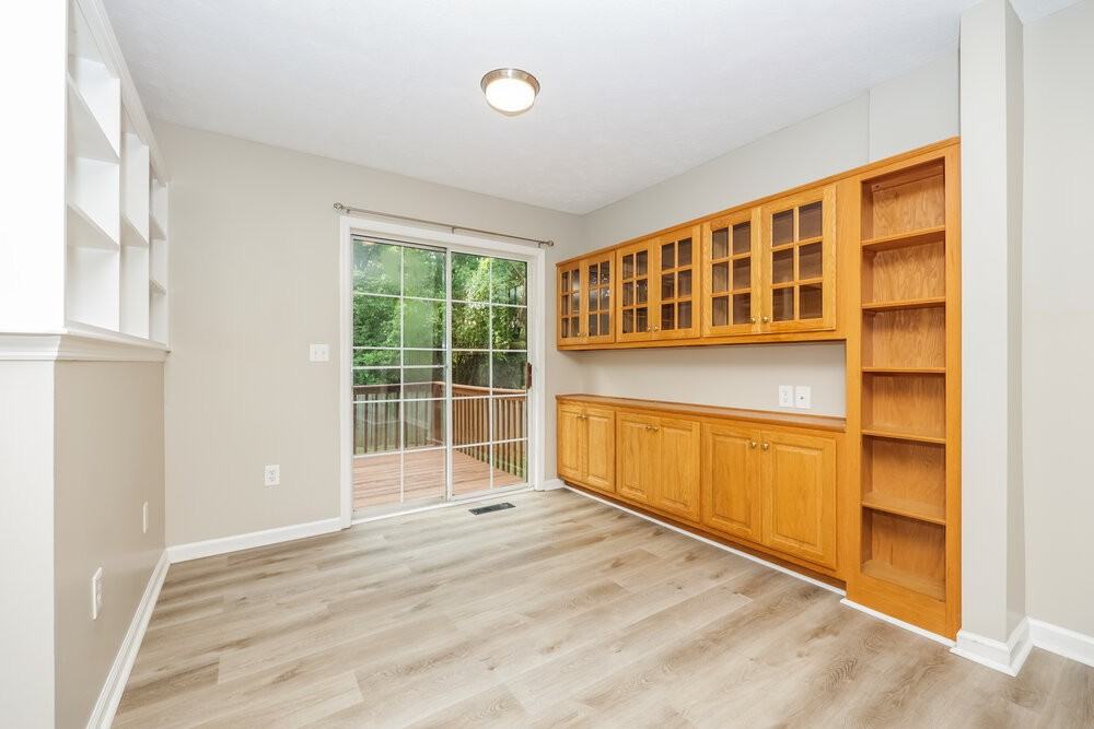 607 Doral Pointe - Photo 6 of 17