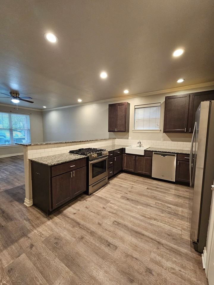 106 Castro Street #2 - Photo 7 of 50