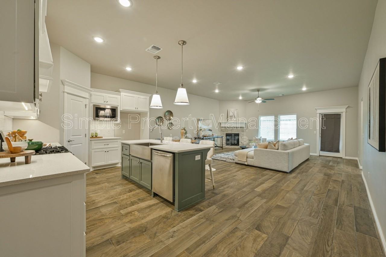 3810 Palmetto Trl - Photo 2 of 26
