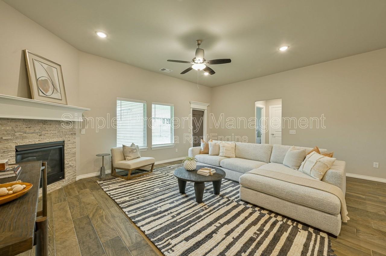 3810 Palmetto Trl - Photo 5 of 26