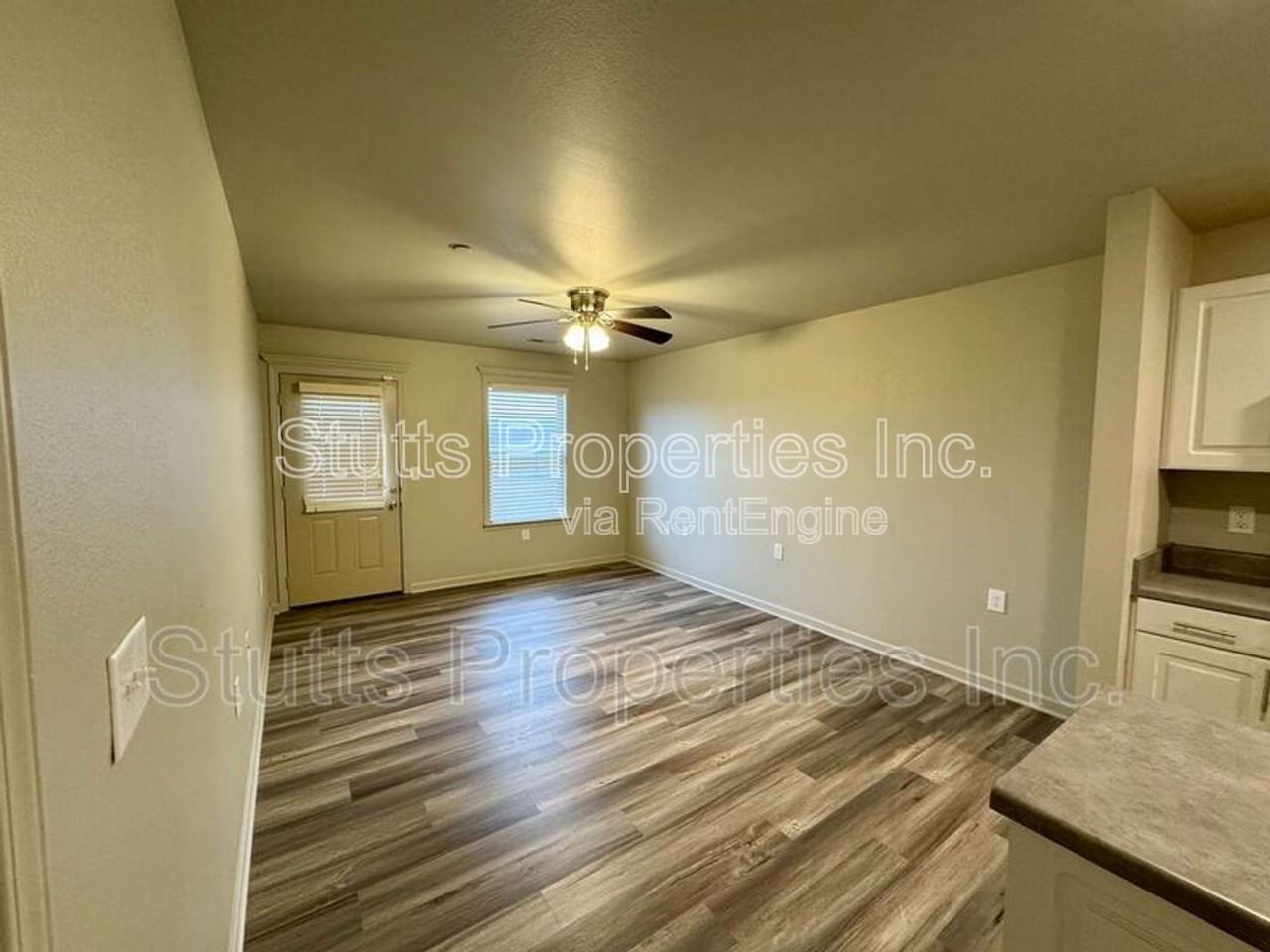 104 Spindle Ct #104 - Photo 3 of 6